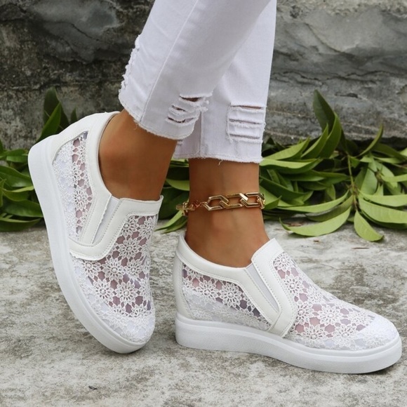 Amazon Shoes - Bridal Wedge Shoes Size 7.5
